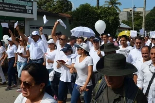 Arauca pide paz: Miles de araucanos marcharon para pedir por fin de conflicto y el respeto por los civiles.